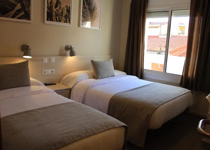 Hostal La RomanicaHostal